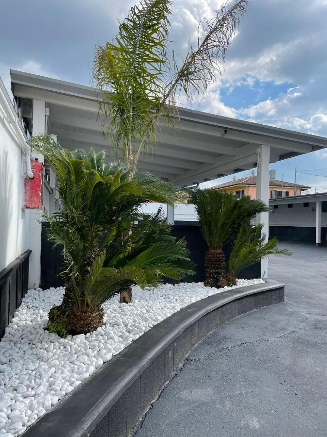 Hotel Cristian Giugliano In Campania Exterior foto