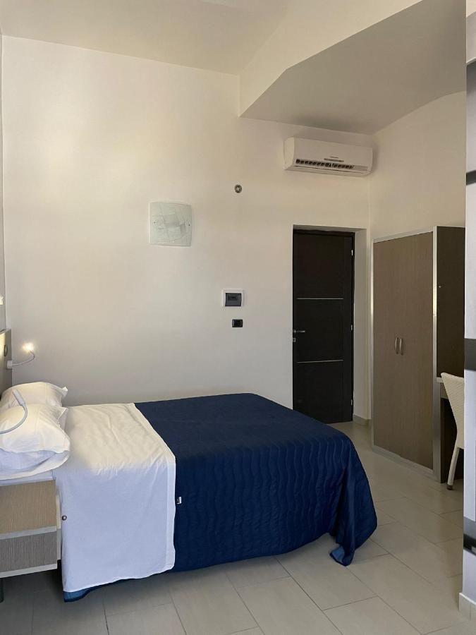 Hotel Cristian Giugliano In Campania Exterior foto